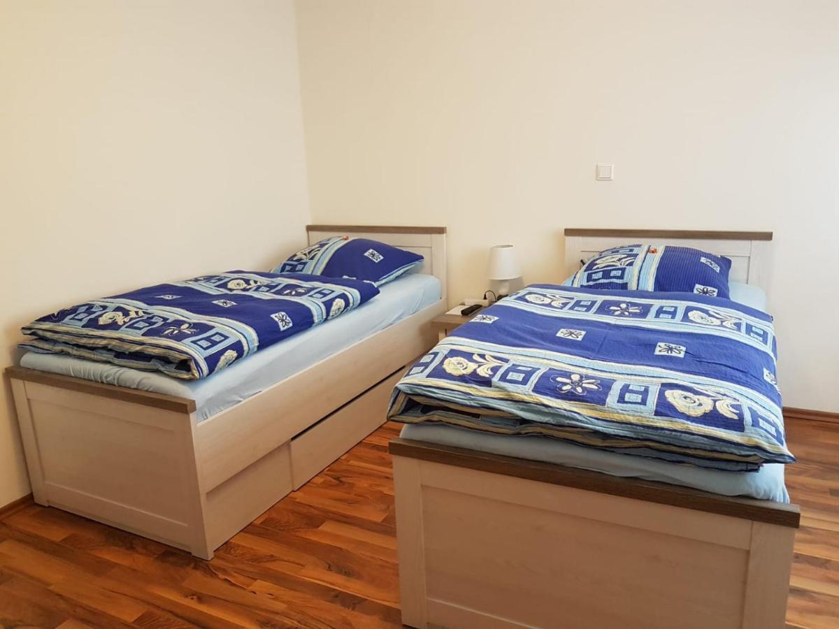 Ferienwohnung- Sarah Hahnstatten Esterno foto